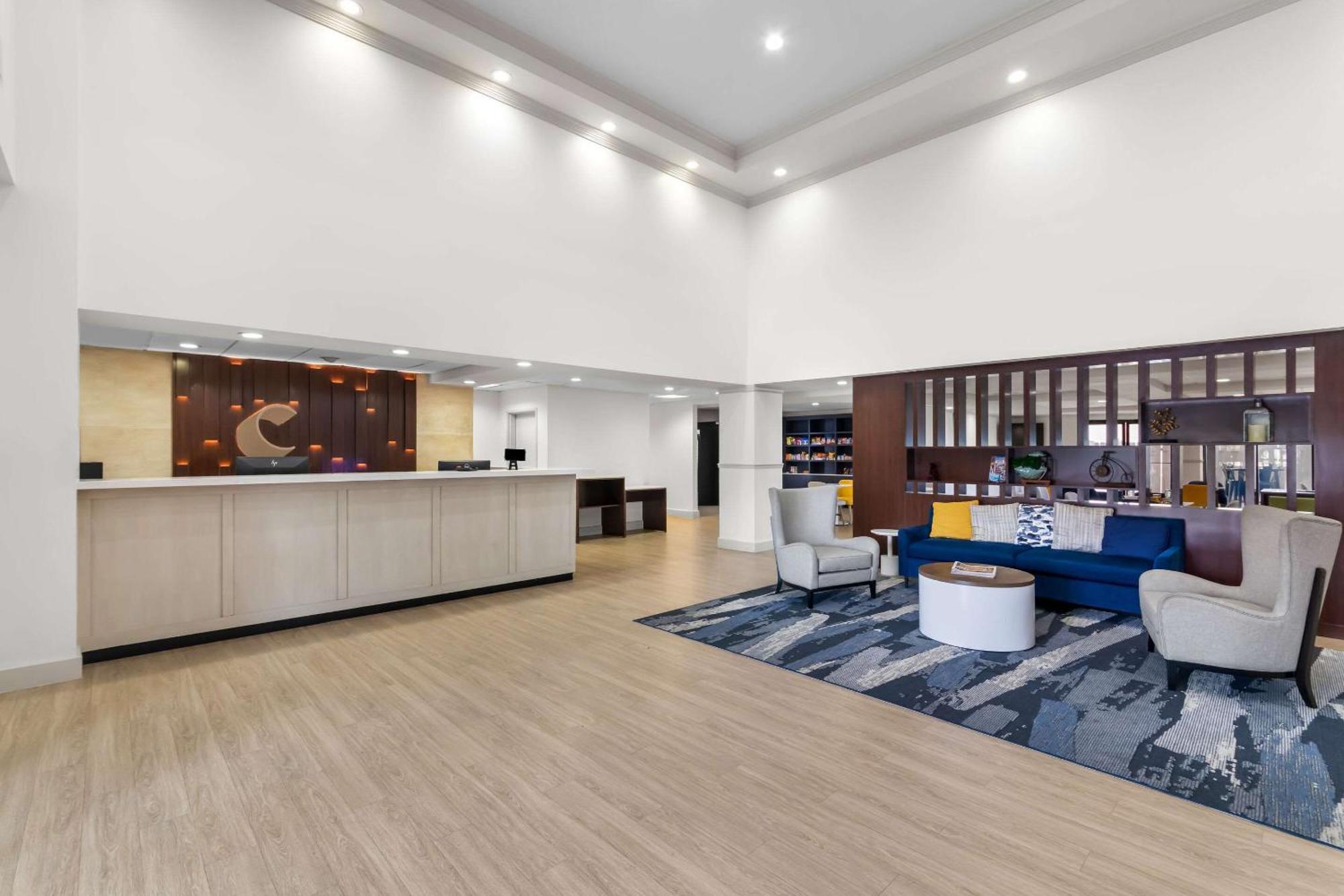 Comfort Suites Austin Airport Extérieur photo