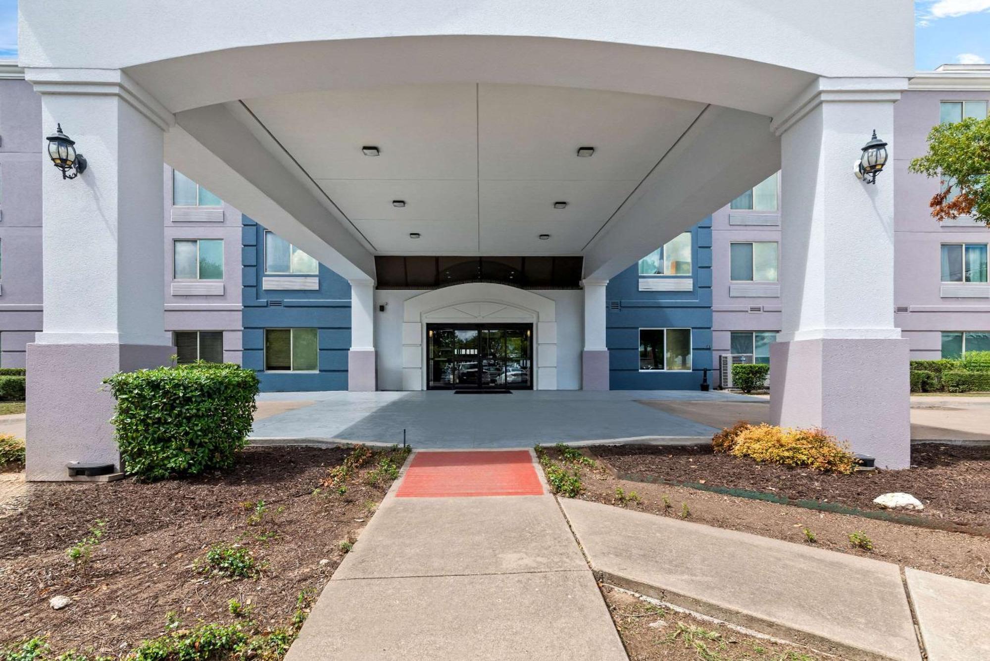 Comfort Suites Austin Airport Extérieur photo