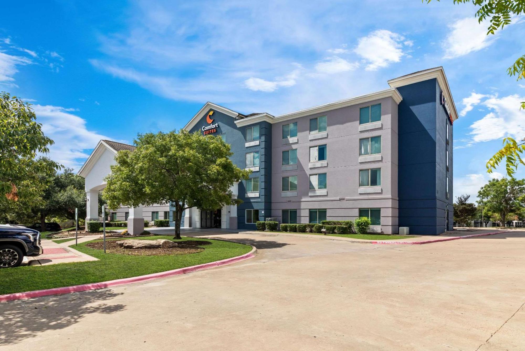 Comfort Suites Austin Airport Extérieur photo