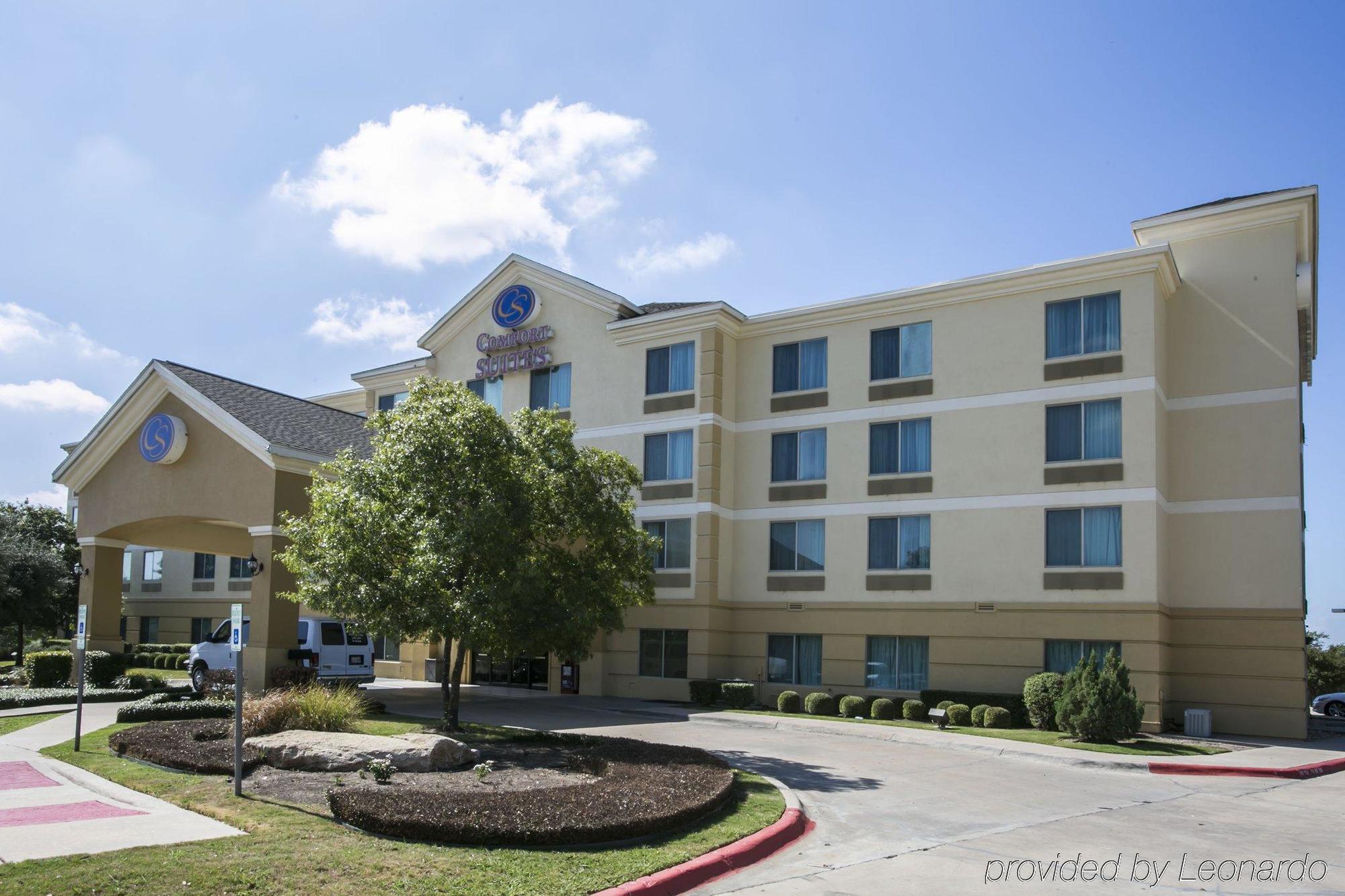 Comfort Suites Austin Airport Extérieur photo