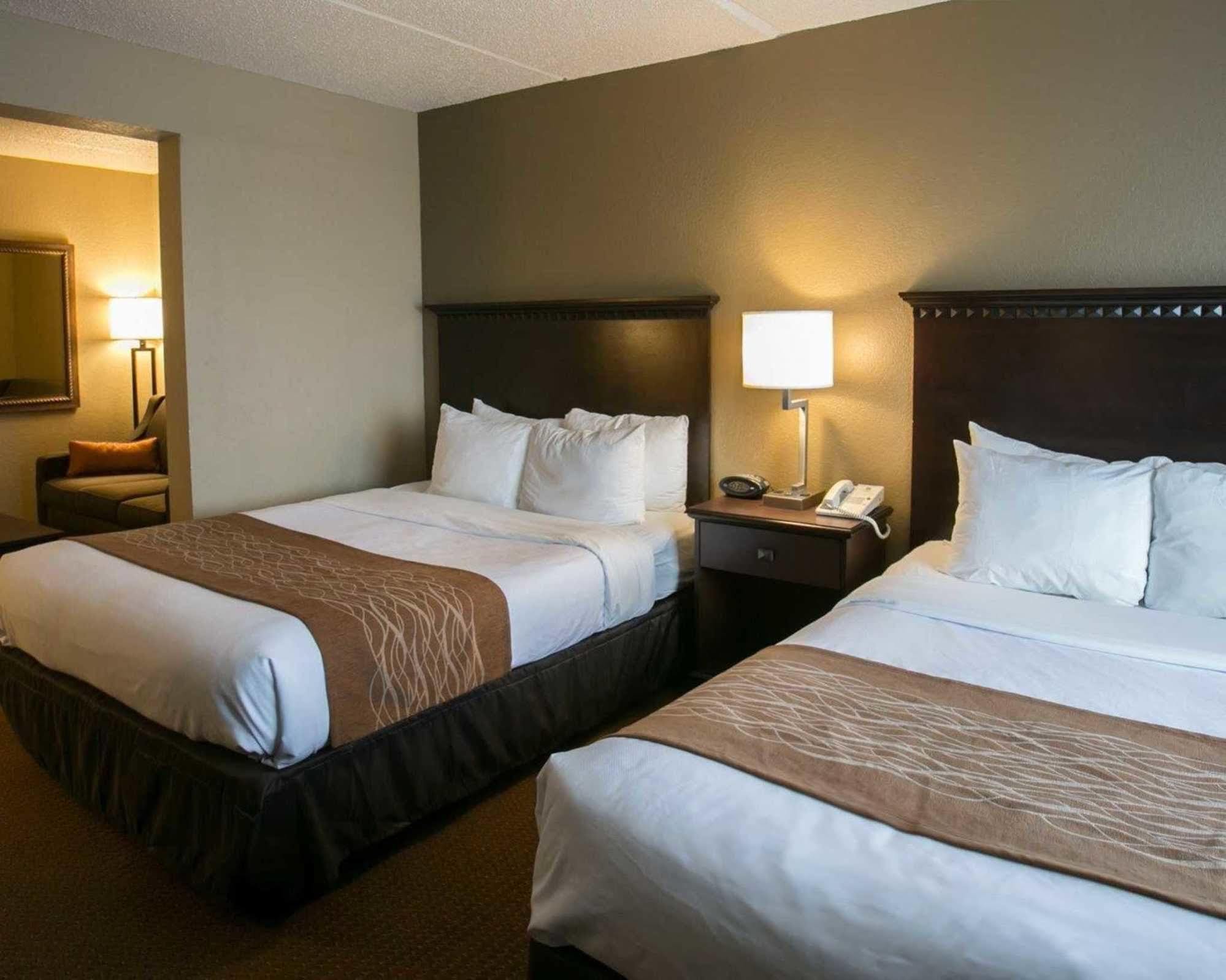 Comfort Suites Austin Airport Extérieur photo